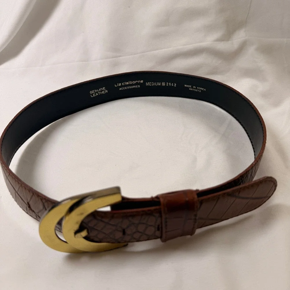 Vintage Liz Claiborne Brown Croc Embossed Leather Belt Gold Crescent Buckle 2642